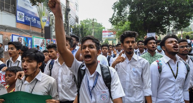 Bangladeshi students protest AFP Photo